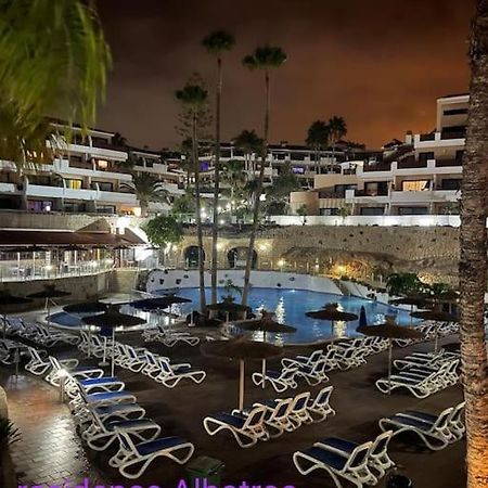 Maximar Apartment 8 Bed Places, Heated Swimmingpool 아로나 외부 사진