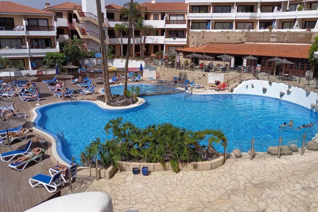 Maximar Apartment 8 Bed Places, Heated Swimmingpool 아로나 외부 사진