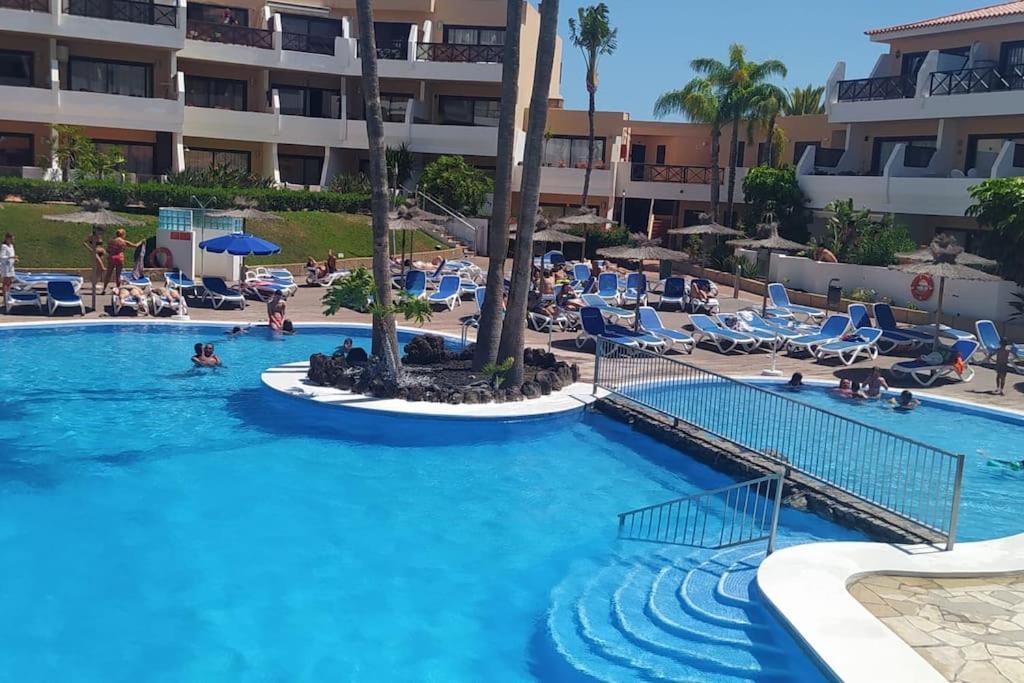Maximar Apartment 8 Bed Places, Heated Swimmingpool 아로나 외부 사진