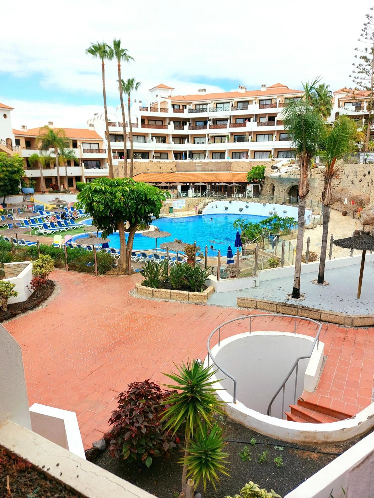 Maximar Apartment 8 Bed Places, Heated Swimmingpool 아로나 외부 사진