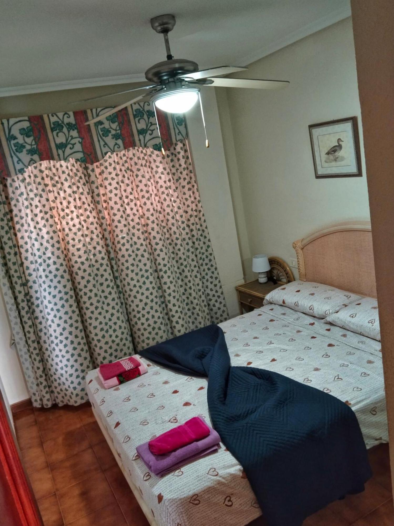 Maximar Apartment 8 Bed Places, Heated Swimmingpool 아로나 외부 사진