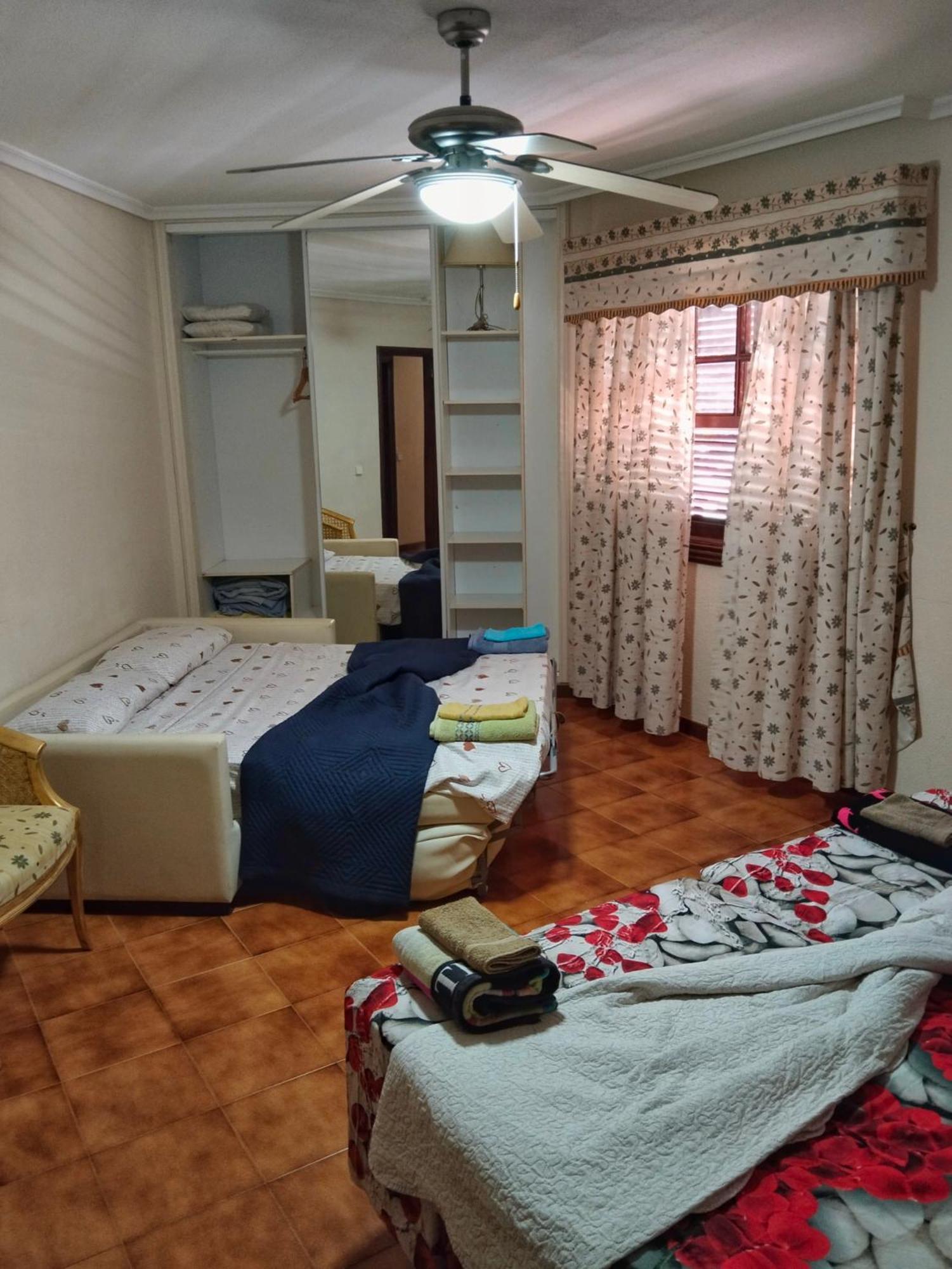 Maximar Apartment 8 Bed Places, Heated Swimmingpool 아로나 외부 사진