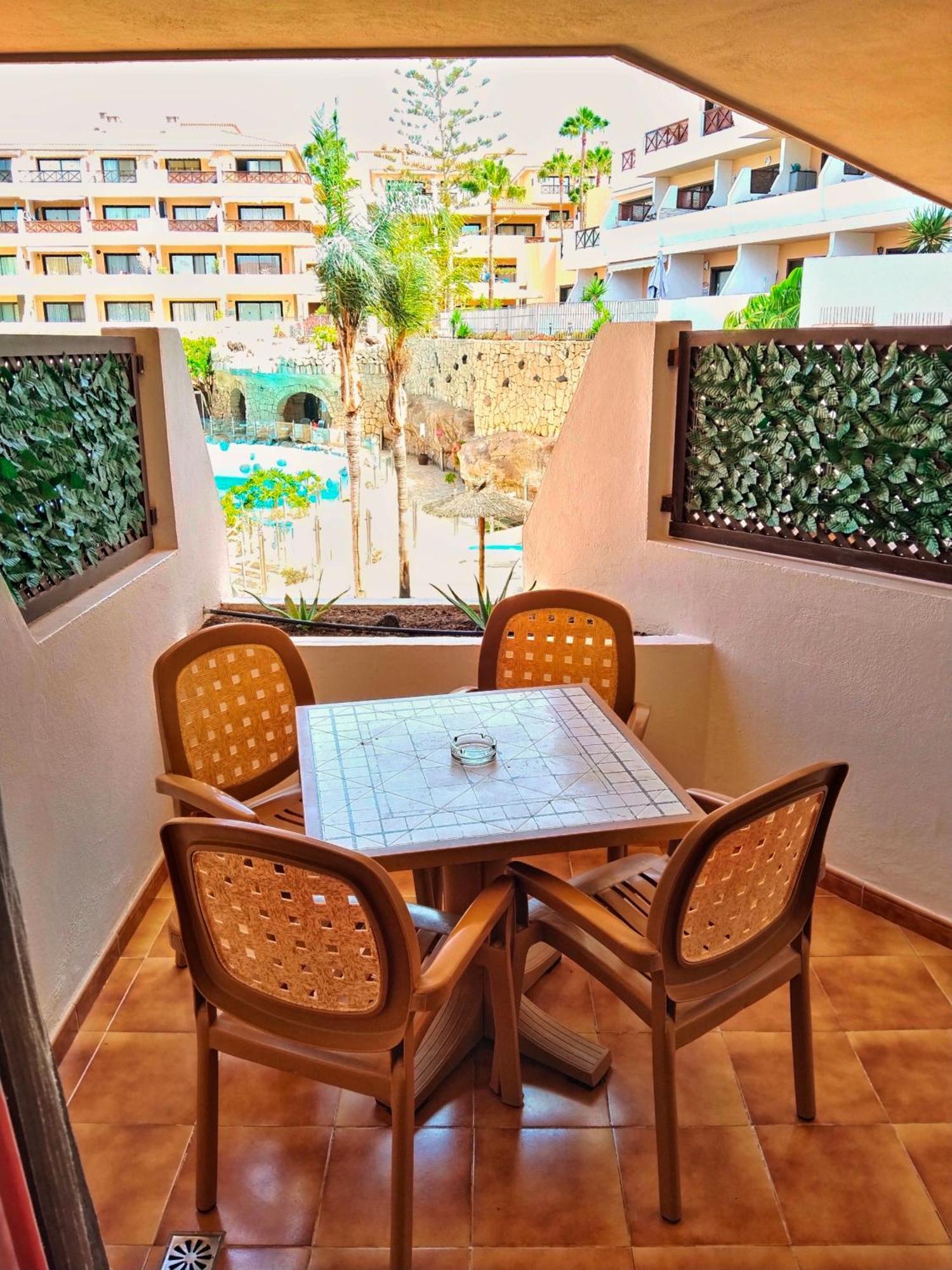 Maximar Apartment 8 Bed Places, Heated Swimmingpool 아로나 외부 사진