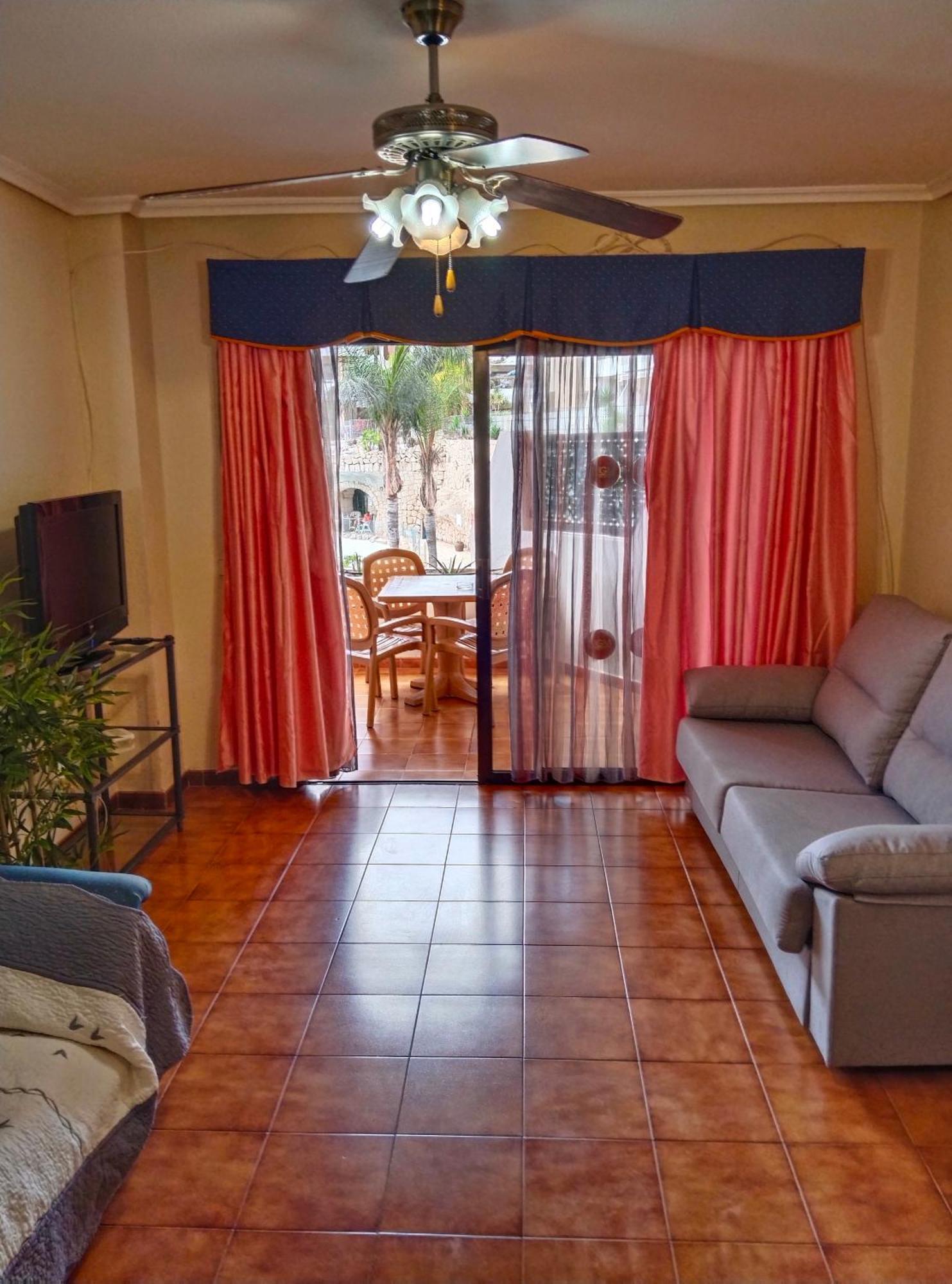 Maximar Apartment 8 Bed Places, Heated Swimmingpool 아로나 외부 사진